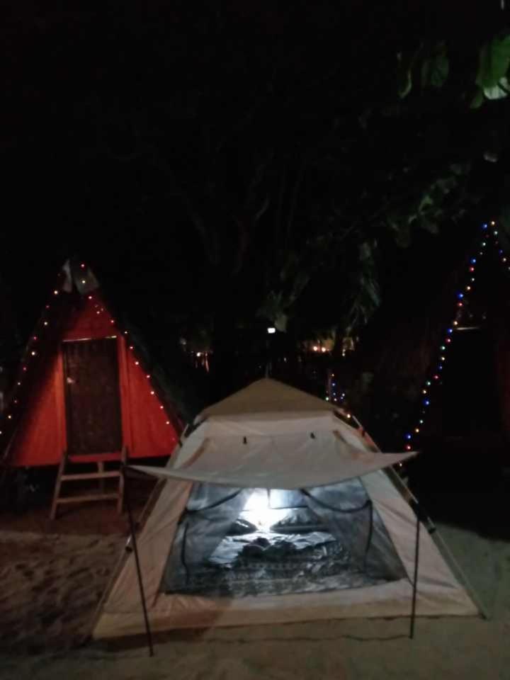 Shalom Camp Hotell El Nido Exteriör bild