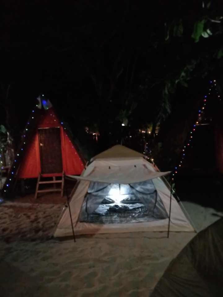 Shalom Camp Hotell El Nido Exteriör bild